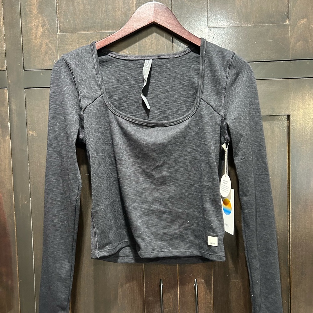 Women's Black Long Sleeve Top